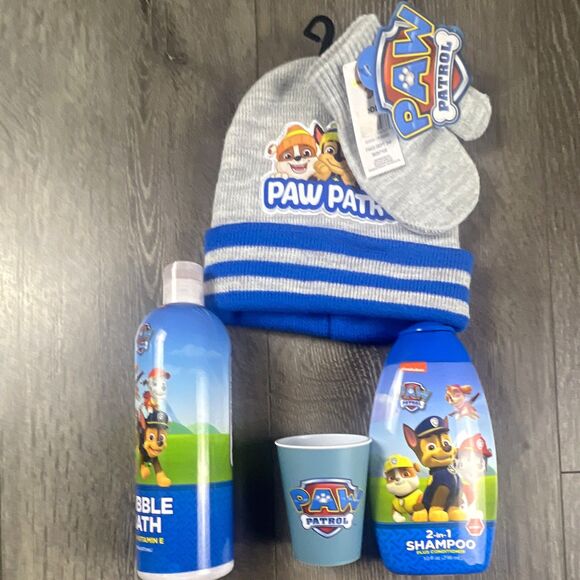 Paw Patrol Other - PAW Patrol 2-in-1 Shampoo Set Bubble Bath 16 fl oz, cup w hat and mittens